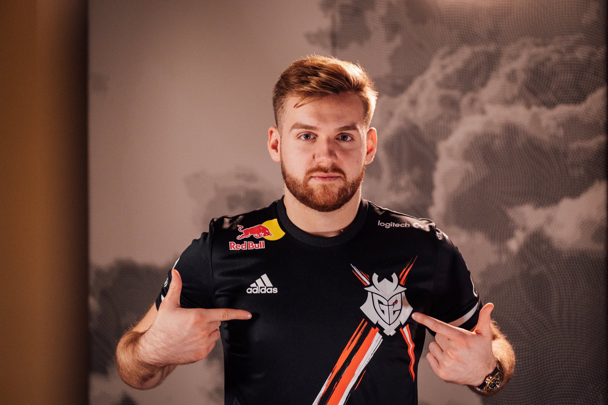 底与草皮寿 底与草皮寿