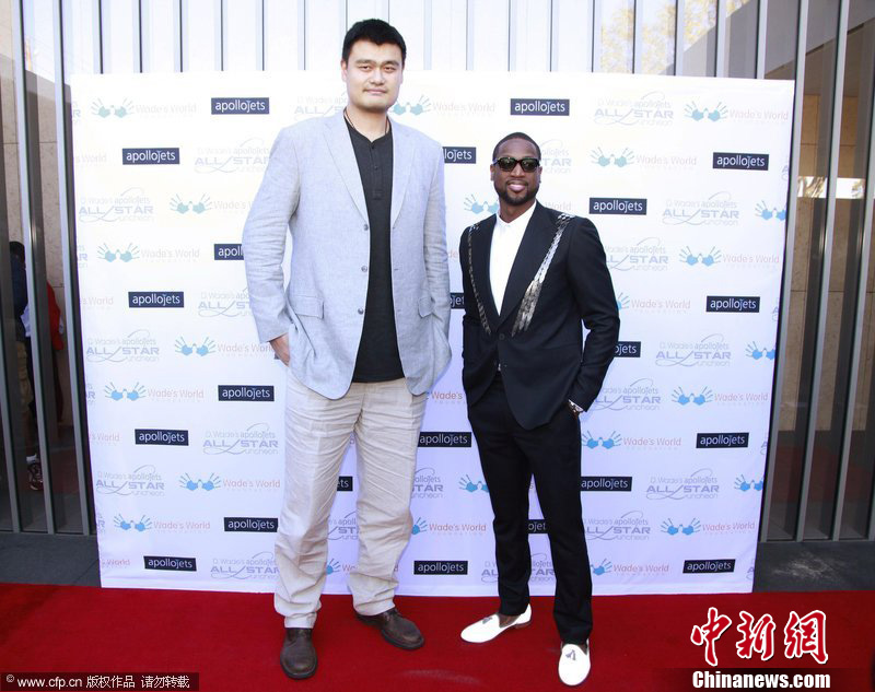 杯身穿纯白 杯身穿纯白